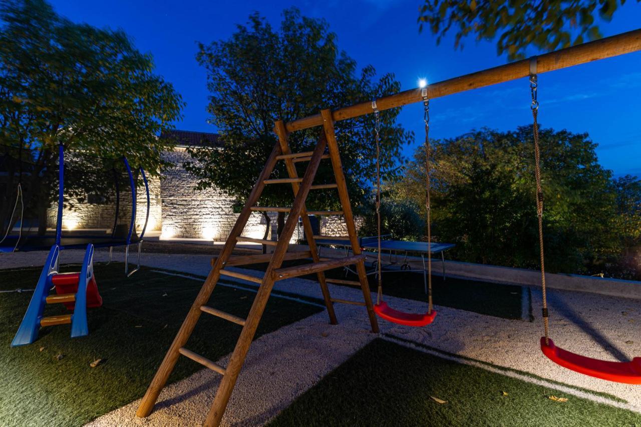 Stone Villa Didovi Snovi With Heated Pool Lisane Ostrovicke Exterior photo